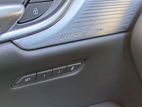 Certified 2025 Cadillac XT5 Premium Luxury w/ Technology Package image 22