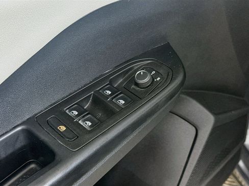 Used 2025 Volkswagen Taos S FWD image 24