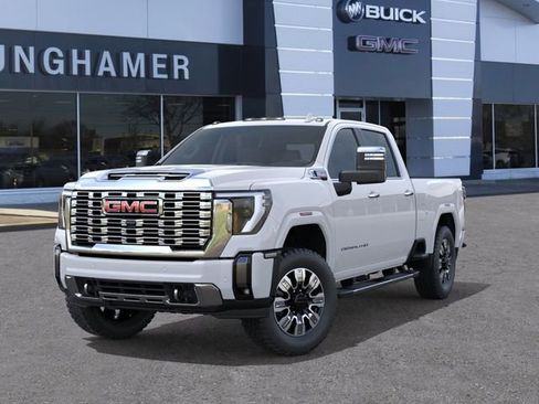 New 2026 GMC Sierra 3500 Denali w/ Denali Reserve Package AWD/4WD image 6