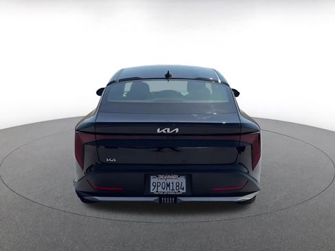Used 2025 Kia K4 FWD image 12