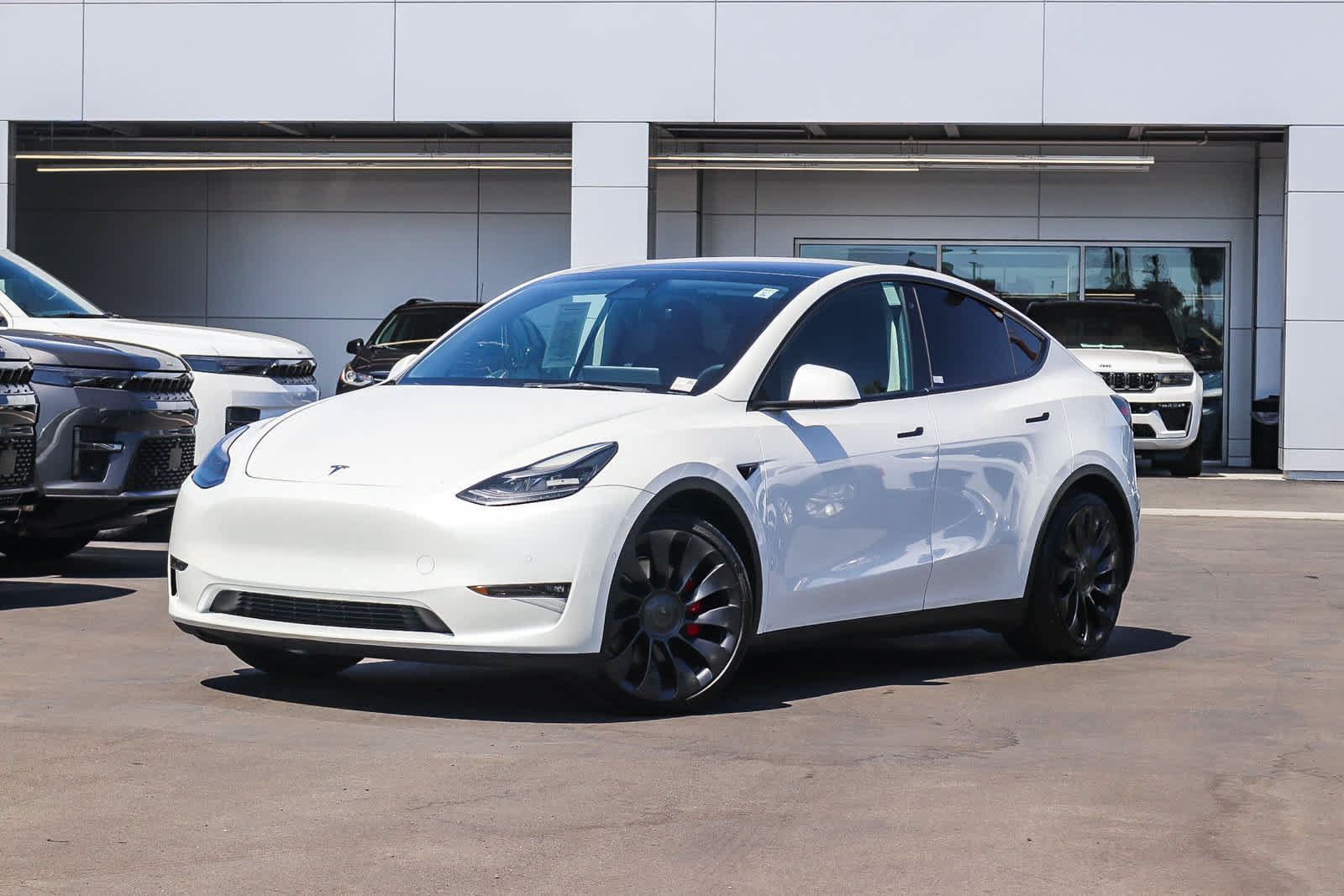 Used 2022 Tesla Model Y Performance AWD/4WD image 1