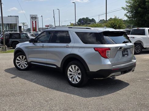 Used 2020 Ford Explorer Limited w/ Class III Trailer Tow Package AWD/4WD image 5