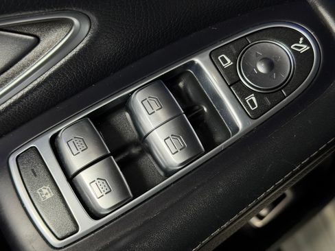 Used 2014 Mercedes-Benz S 550 Sedan image 41