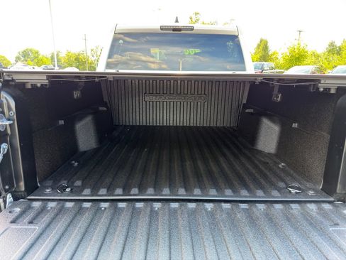 Used 2025 Toyota Tacoma TRD Sport AWD/4WD image 28