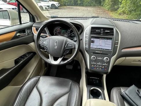 Used 2015 Lincoln MKC AWD w/ Equipment Group 102A Reserve image 23