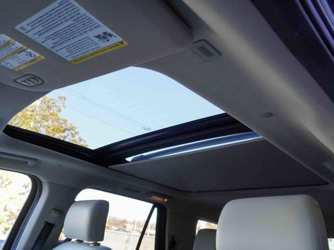 Used 2020 Ford Expedition Platinum image 14