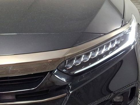 Used 2022 Honda Accord Sport image 9