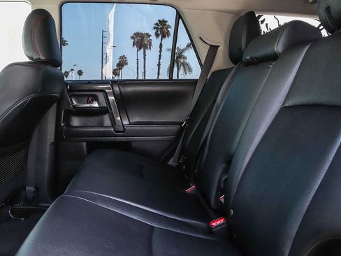 Used 2024 Toyota 4Runner TRD Off-Road Premium w/ Off Road Premium Plus Package AWD/4WD image 27