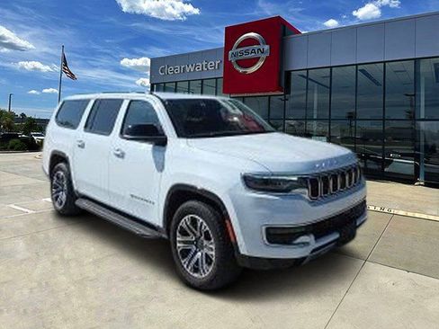 Used 2024 Jeep Wagoneer L Series II image 1