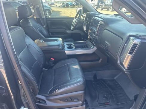 Used 2017 Chevrolet Silverado 1500 LTZ Z71 w/ LTZ Plus Package AWD/4WD image 18