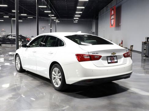 Used 2016 Chevrolet Malibu Hybrid w/ Driver Confidence Package image 5