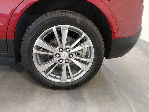 Certified 2025 Cadillac XT5 Premium Luxury w/ Technology Package AWD/4WD image 18