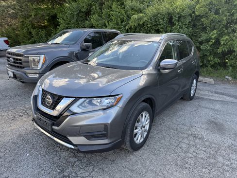 Used 2019 Nissan Rogue SV AWD/4WD image 4