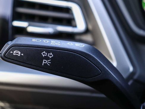 Used 2024 Audi Q4 e-tron Premium Plus image 31