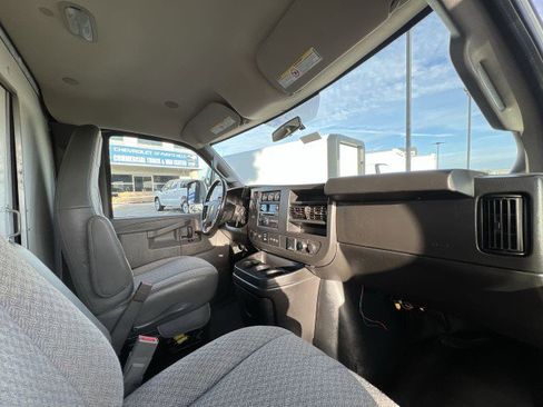 Used 2019 Chevrolet Express 3500 Extended w/ Power Convenience Package image 24