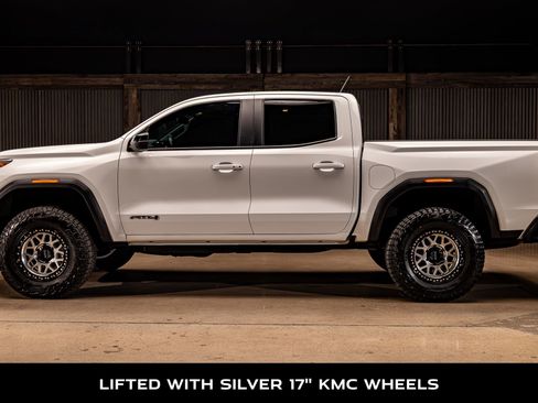 Used 2023 GMC Canyon AT4 w/ AT4 Premium Package image 5