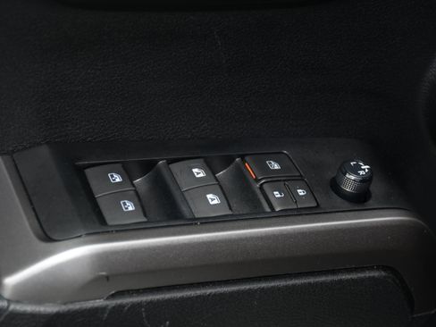 Certified 2023 Toyota Tacoma Limited AWD/4WD image 11