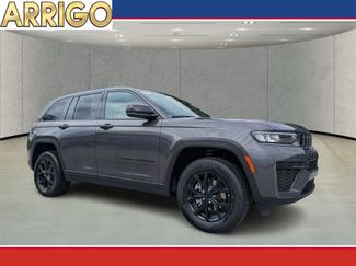 New 2026 Jeep Grand Cherokee Altitude video 1