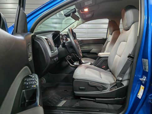 Used 2022 Chevrolet Colorado W/T w/ Custom Special Edition image 16