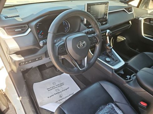 Used 2020 Toyota RAV4 XSE AWD/4WD image 13