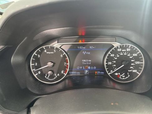 Used 2024 Nissan Altima 2.5 SV FWD image 25