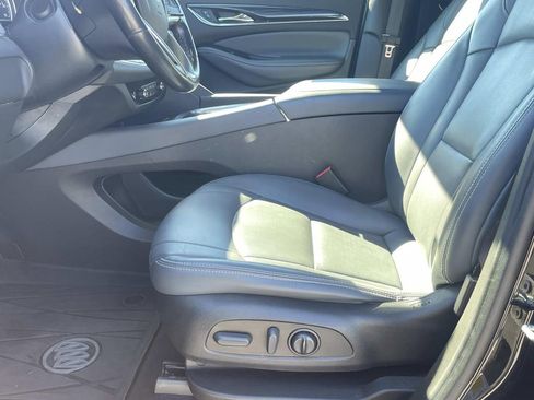 Used 2022 Buick Enclave Essence w/ Experience Buick Package image 20