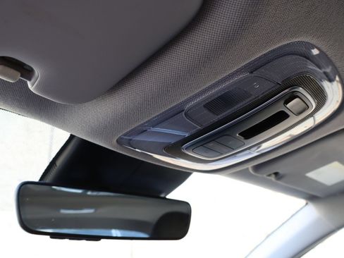 Used 2021 Hyundai Elantra Limited FWD image 26