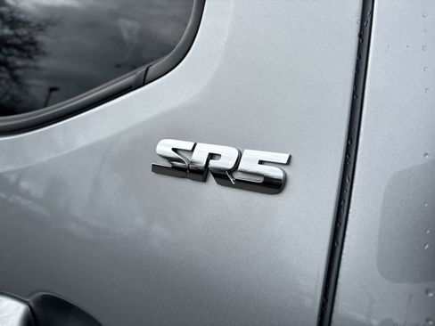 Used 2021 Toyota Tacoma SR5 image 4