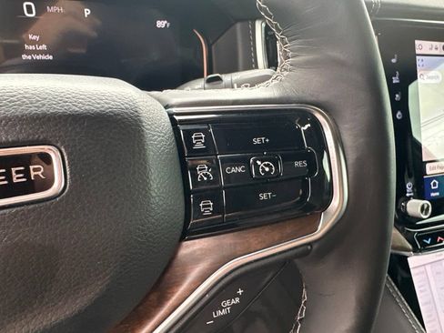 Used 2024 Jeep Grand Wagoneer Series I AWD/4WD image 28