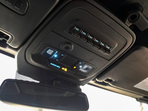 Used 2021 Ford Bronco Wildtrak image 28