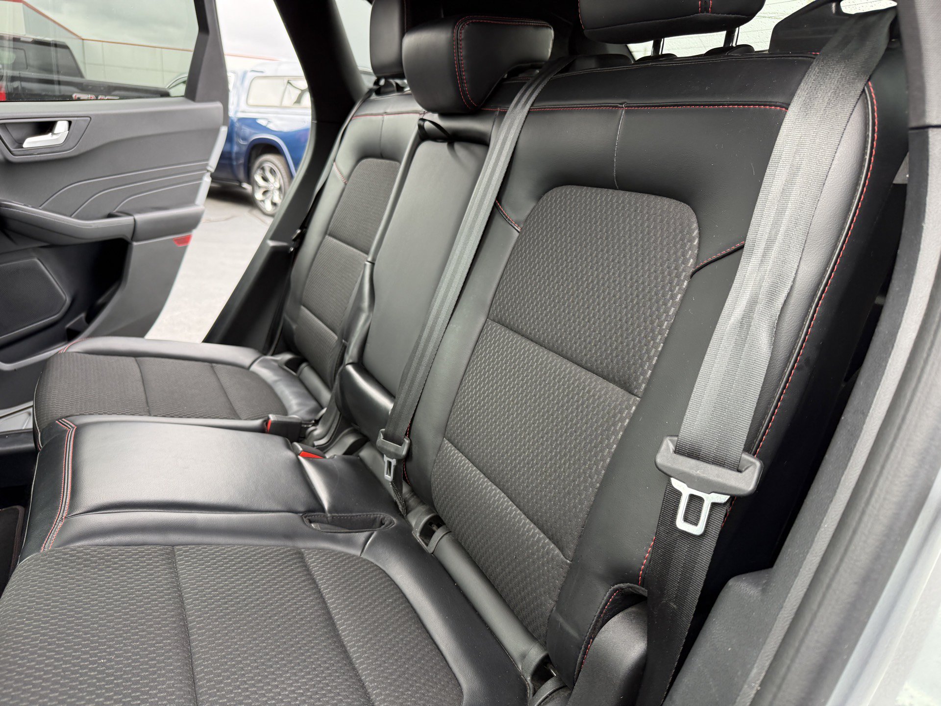 Used 2023 Ford Escape ST-Line w/ Tech Pack #1 FWD image 32