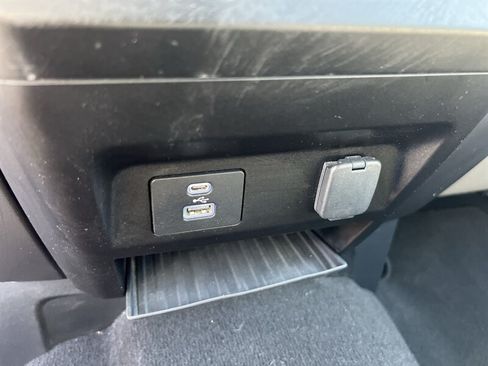 Used 2020 Ford F550 4x4 Crew Cab Super Duty image 25