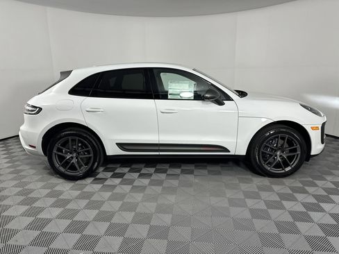 Certified 2025 Porsche Macan Turbo image 8