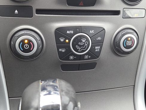 Used 2013 Ford Edge SEL image 26