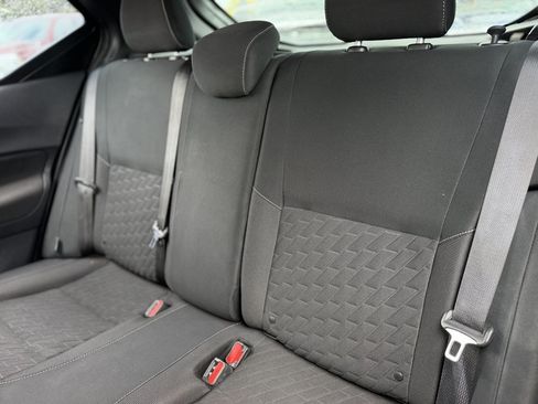 Used 2021 Nissan Kicks SV FWD image 16