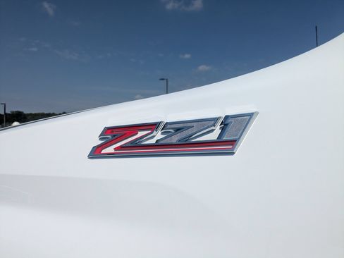 Used 2025 Chevrolet Silverado 2500 LTZ w/ LTZ Premium Package AWD/4WD image 32