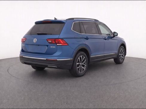 Used 2020 Volkswagen Tiguan SE AWD/4WD image 4