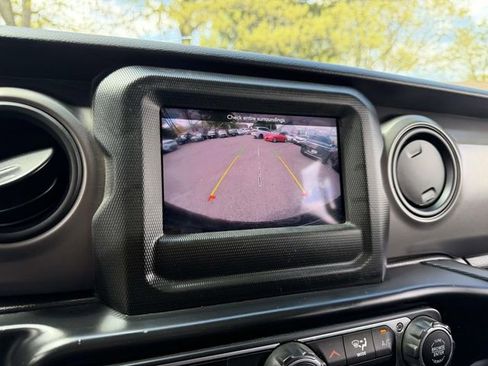 Used 2022 Jeep Wrangler Unlimited Sport AWD/4WD image 26