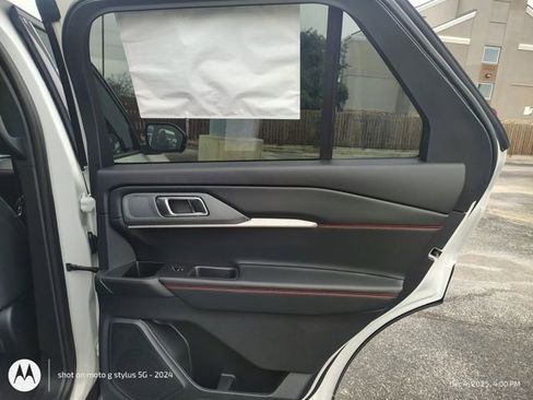 New 2026 Ford Explorer ST-Line w/ ST-Line Street Pack image 20