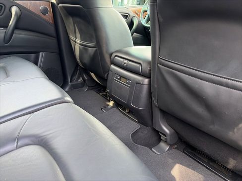 Used 2023 Nissan Armada SL image 29