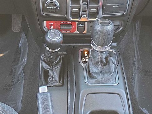 New 2026 Jeep Gladiator Sport AWD/4WD image 48
