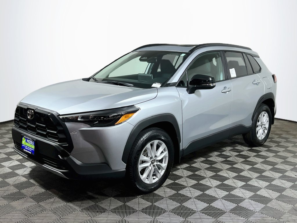 New 2026 Toyota Corolla Cross LE w/ Moonroof Package AWD/4WD image 3