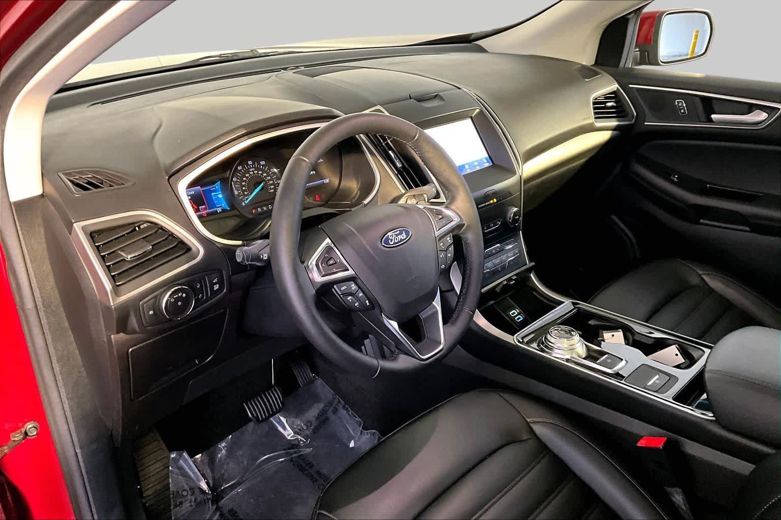 Used 2019 Ford Edge SEL w/ Equipment Group 201A AWD/4WD image 18