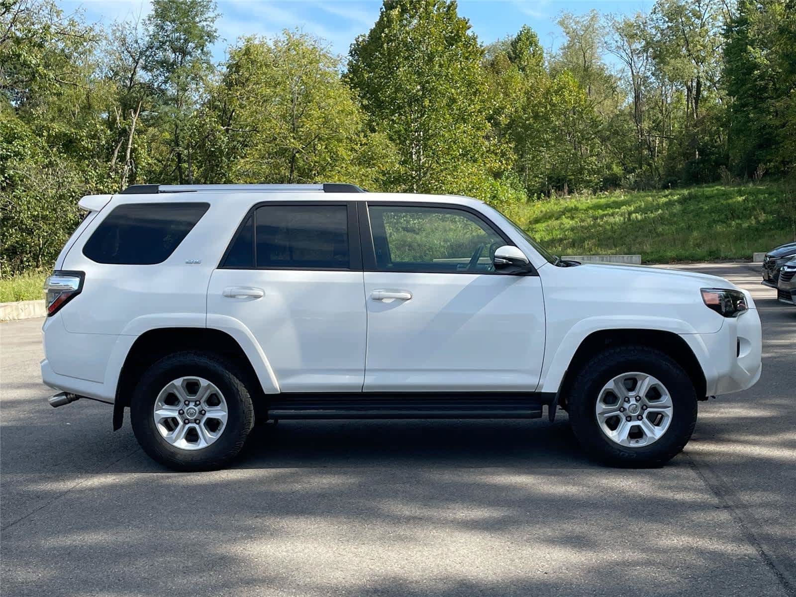 Used 2019 Toyota 4Runner SR5 Premium AWD/4WD image 6