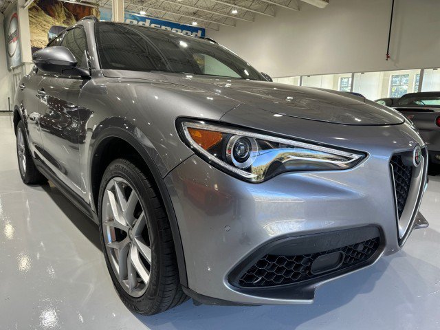 Used 2018 Alfa Romeo Stelvio Ti Sport AWD/4WD image 20