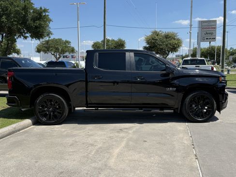 Used 2021 Chevrolet Silverado 1500 RST w/ Convenience Package II RWD image 3
