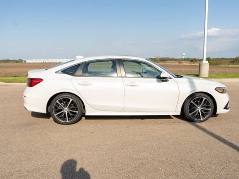 Used 2024 Honda Civic Touring image 8