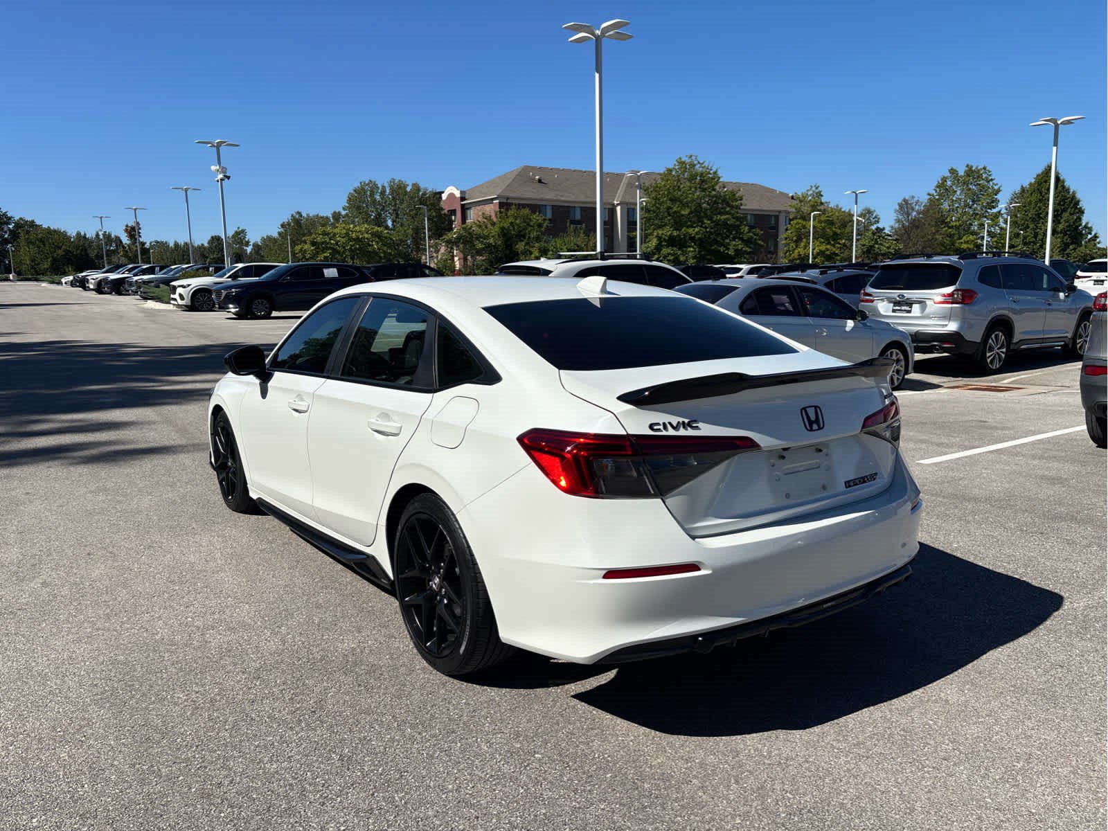 Used 2023 Honda Civic Sport image 3