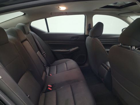 Used 2025 Nissan Altima 2.5 SV w/ SV Premium Package FWD image 19
