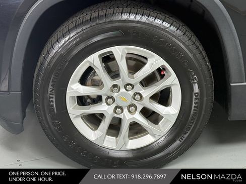 Used 2019 Chevrolet Traverse LS FWD image 12